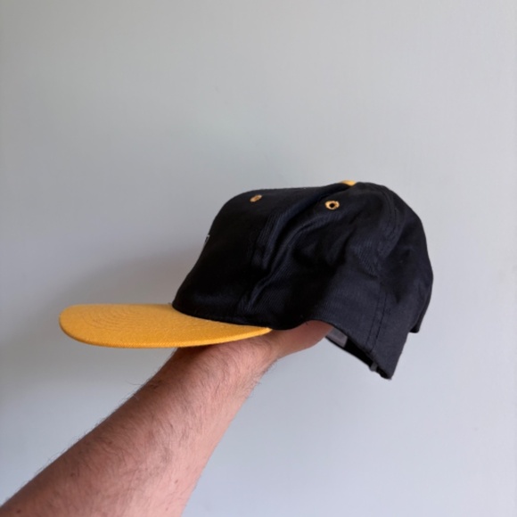 vintage CASINO MONTREAL 2 tone snapback hat - Picture 4 of 7